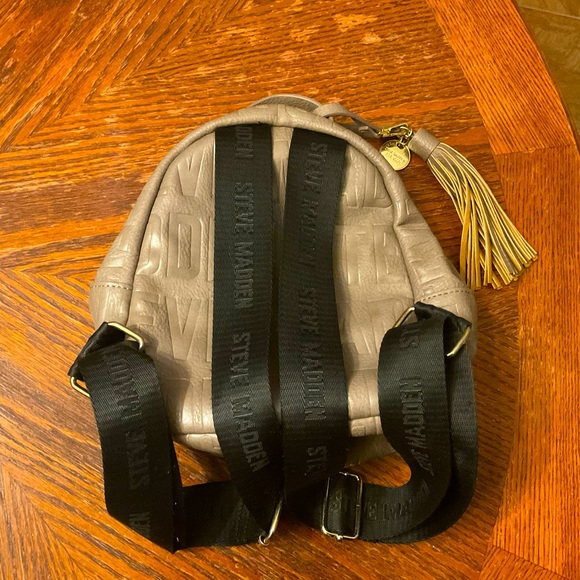 Steve Madden Cute Stylish Durable Mini Backpack Fringe Bag! - Picture 15 of 16